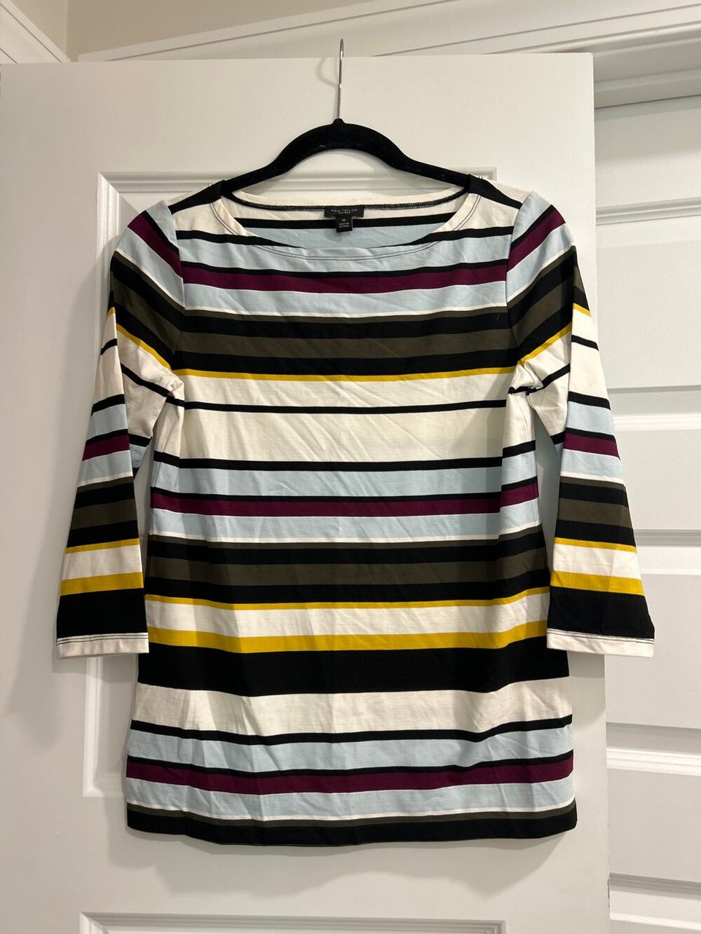 NWOT Ann Taylor Factory wide neck shirt 3/4 length sleeve size XS